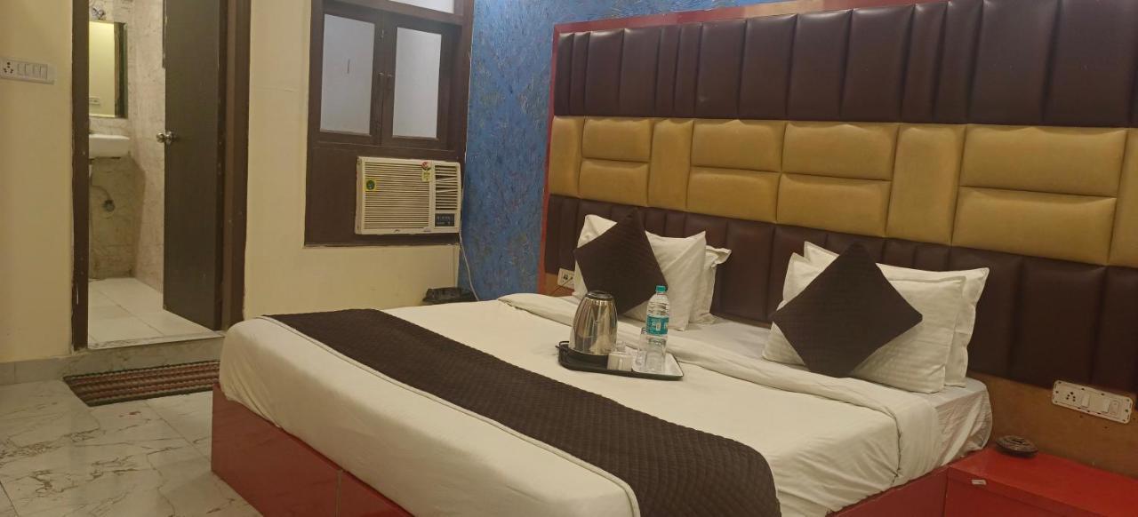 Airport Hotel Prince Palace By Byobhotels Nova Deli Exterior foto