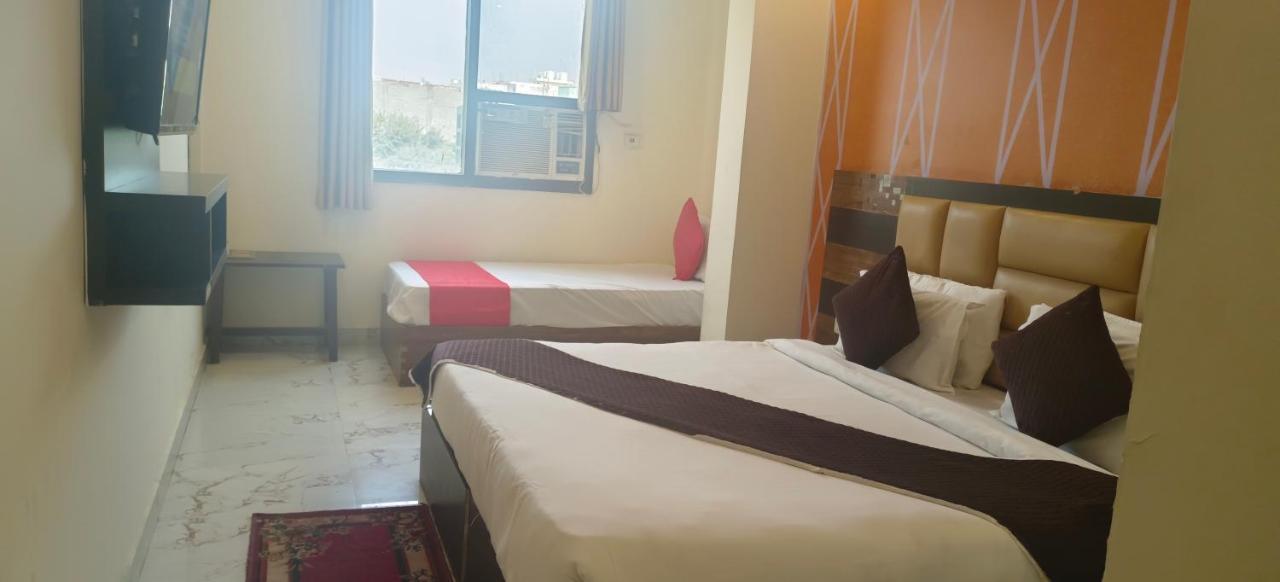 Airport Hotel Prince Palace By Byobhotels Nova Deli Exterior foto